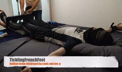 Nathan tickled by Louis and me :p (Full HD)
