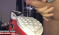 24 - BAD GUY CUMS ON AIRMAX 90