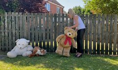 Plush teddy destruction HD