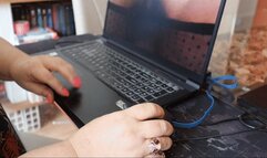 Dolce Amaran working and ignoring you FOR MOBILE DEVICE USERS - BBW GODDESS - FEMALE DOMINATION - IGNORATE YOU - FLAT SHOES - BAREFOOT - FOOT FETISH - SHOEPLAY - GROUND POV - SOLES - NATURAL NAILS - UNDER DESK