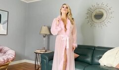 Strokin' For Your Sexy Step-Mom (mp4)