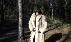 Gift From My Fur Minion (1080p)