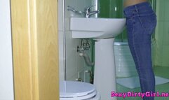 Amazing sexy ass in the rain Levis denim