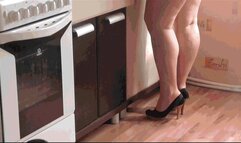 water sprinkled to me on a stomach on feet