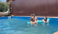 SWIMMING pool Fun MisTRESS ZeiDA AnD MiSTReSS TiRzaH