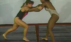 Girl vs Girl Mat Action - Leia, Cheryl