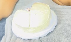 Everyday is your birthday daddy! Watch me rub birthday cake on my pussy