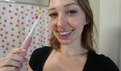 747 Toothbrushing Mouth Exploration