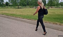 shoe stuck and breaks off in the Volkspark Potsdam HD mp4 1920x1080