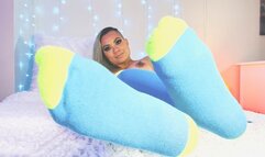 Taking My Socks Off Spread My Toes Rub My Feet NAKED!!!