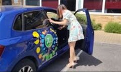 Sarah drives herself to the Wedding!