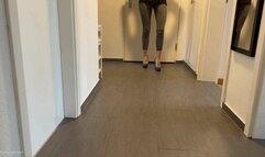 RUNWAY WALK GIRL SPRAINED ANKLE - MOV Mobile Version