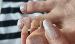 Beaautiful feet and long nails