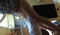 Fresh painted toe nails legpress