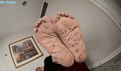 Gilf wrinked soles, dirty ! - MP4