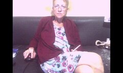 sexygeny trying to smoke 200