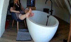 Serve my Feet and cum