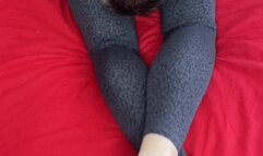 brutal reverse headscissor (closing his mouth with my strong ass) full hd