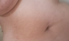 BUFF BBW BODY UPDATE WHILE PEEING