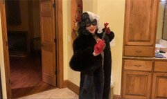 Cat Burglar Cruella's Jewell Heist (720)