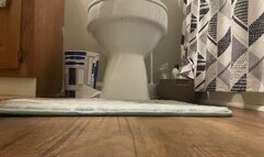 Teenie Hiding in Giantess Bathroom 1080