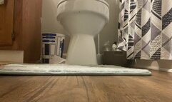 Teenie Hiding in Giantess Bathroom  4k