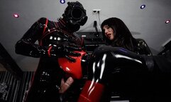 A Latexbull with big cock for Rubydoll - Ein Latexbulle mit grossem Schwanz für Rubydoll ( deutsches video) wmv