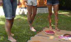 Sneaker-Girl Akira, Doro & Kleo - Crush Party - Some Cakes