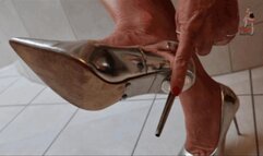 Toxýballs under Stilettos