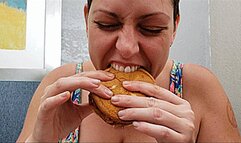 Pigging Out On My Fried Chicken Dinner (4K - UHD 2160p MP4)