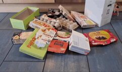 Cardboard boxes trample 4