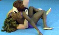 Girl vs Girl Mat Action Leia vs Teri