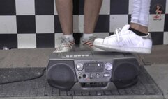 Nice working Radio under merciless feet