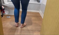 Farts and Pee in jeans in bathroom
