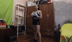 Fluffy destroys a tablet with her powerful muscles MP4 4K CAM 1