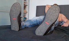 Barefoot bodybuldier Klic