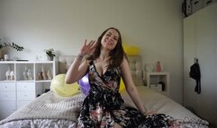 Saskia and her mean needle