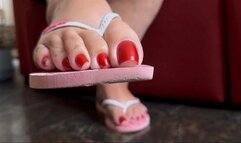 Juliette_RJ SEXY CLASSIC Dangling, Wiggling toes and JOI - DANGLING - WIGGLING TOES - JOI - LONG TOENAILS - JOI MOVES - HIGHLY ARCHED FEET - RED NAILS - TRANSPARENT SPANDEX - MULES