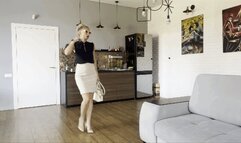 delicious live dinner after work (giantess)