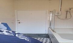 SSBBW BATHROOM BELLY & ASS JIGGLES AND STRIP