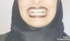 Cruching so hard seeds