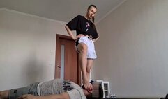 Eliza - NewVictim - Floor view