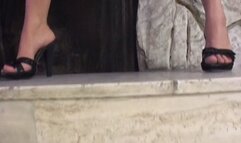 Gorgeous broad moans as her asshole gets double penetrated hardcore