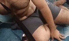 Köpe?im ayaklar?m? temizledi