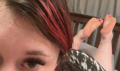 Bbw with Big Feet in the “pose” giving JOI with Cum Countdown