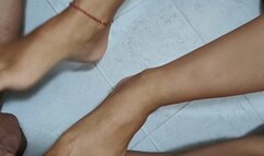 Foot job until he cum on my feet and make all dirty