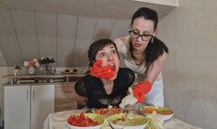 La Petite has no mercy