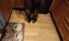 Jade Bunniii Custom Request 2: Sticky Sandals and Nylons 1