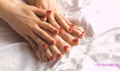 Avas sexy feet in Slow Motion