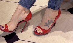 Goddess Grazi in the shoe store